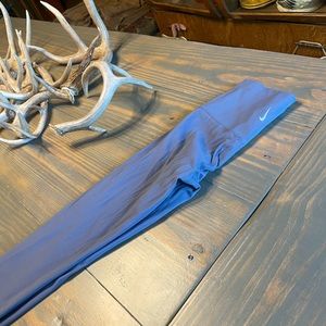 Nike purple leggings